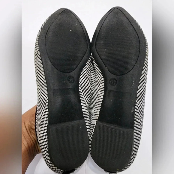 Journee Collection Women Karise Ballet Flats Pointed Toe, Comfy Slip-On, sz 6.5 - Picture 4 of 14